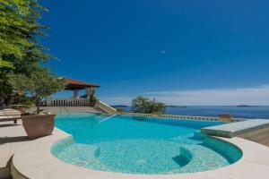 Stunning Seaside Private Villa Dubrovnik Riviera, Mlini