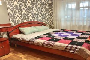 Trohkimnatna nepodalik tsentru Apartments, Ternopil