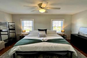 Newly Remodeled Home in the Heart of Apartments, Louisville