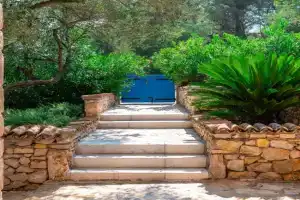 Marceline Villa, Prvic Luka