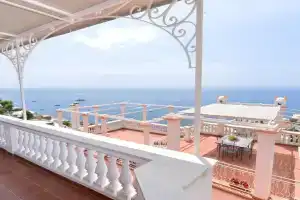 Villa Sunshine Room, Positano