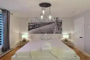 Bluenose Apartments, Levis