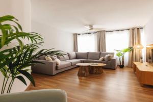 Bravissimo Figuerola, Spacious 3-bedroom apartment, Girona