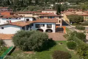 CORTE RIBELLI Apartments, Padenghe sul Garda