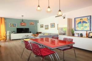 Apartamento con Terraza y Parking a 400m de la Playa del Port en - ES-228-156, Llanca