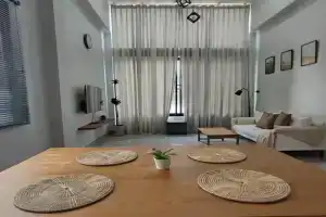 How Hide Space Guest house, Kanchanaburi City