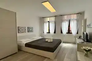 Appartamento ai Portici di Via Savonarola Apartments, Padua