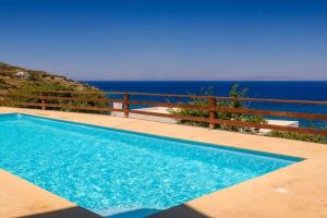 Villa Syriani, Kinion