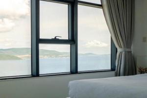 Infinity Sea View Apartment, Nha Trang