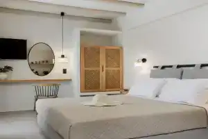 Aesthete Suites, Agios Prokopios