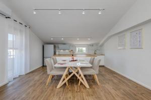 Light Loft apartment, Kastel Stari