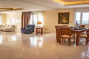 Mary's Luxury Residence Apartments, Koskinou