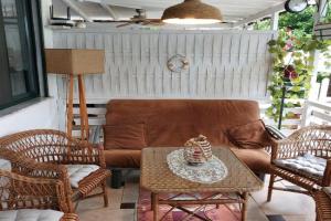 Shtepia e luleve Apartments, Golem