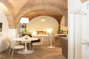 Medieval flat with whirlpool bath Apartments, Perugia