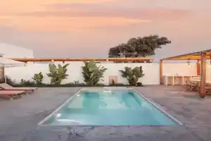 Petradia Villas, Agia Anna Naxos