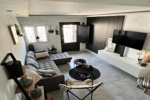 Prachtig gemoderniseerde woning op 250 meter van het strand Guest house, Santa Pola