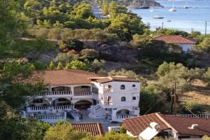 Ethnicks apartment 1, Ormos Panagias