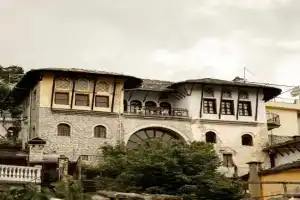 Emblematic House Apartment 1, Gjirokaster