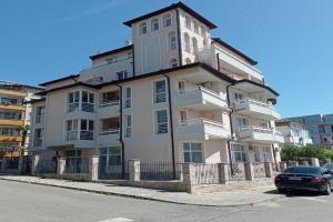 Ekzarh Yosif Apartments, Tsarevo