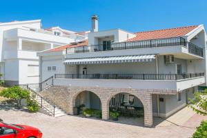Apartments with parking space, Split - 21445, Solin