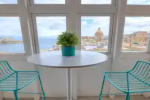 Beautiful one bedroom seafront apartment VPAL1-1, Sliema