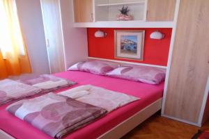 Apartment Maya, Bagnole