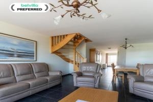 Bright Coastal Stay in Apartments, Oostende