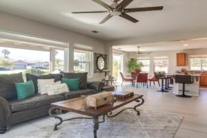 2 Mi to Coachella Home with Outdoor Oasis Guest house, Indio