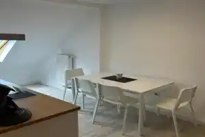 Apartment 4, Gera