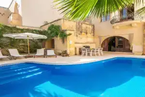 Tranquil Gozo Farmhouse, Gharb