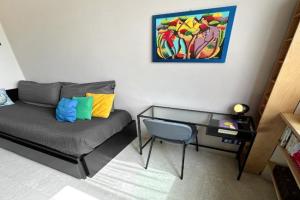 [Elegance and Relax at 100mt from Central Station] Apartments, Monza