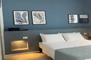 VIESTEROOMS, Vieste