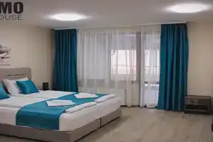 VALEMO Apart House, Devin