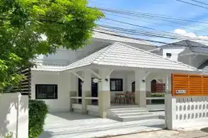 Cozy House, Wonnapha Beach, Bangsaen, Bang Saen