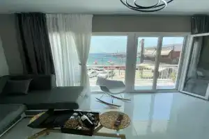 Candi central apartments, Neos Marmaras