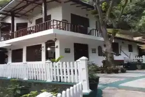 Villa25 Homestay free pick up from the centre, Kandy