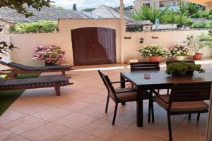 Charming 4* apartment in's old center, Supetar