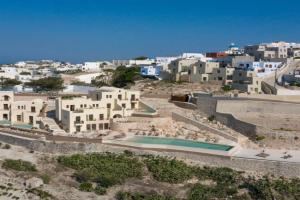 Elessa Hotel, Pirgos