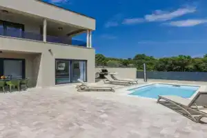 Holiday Home Villa Karlo by Interhome, Pomer