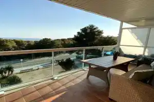 Peaceful apartment with Sea View and parking in Cap, Salou