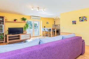 Apartment Yellow Duck - CITY CENTER, Makarska