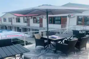 Hotel ASQ, Kavarna