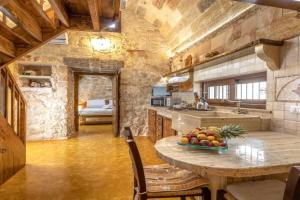 Trullo, con giardino privato, a pochi mt dal mare Guest house, Marina di Mancaversa