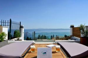 Ionia Living Apartments, Barbati