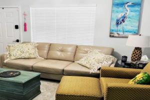 BEST location Quiet Cottage Pets Kitchen, Tallahassee