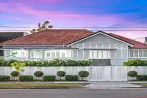 Evandale, 1920’s Historic ,Stunning and Modern home with amazing City views Guest house, Brisbane