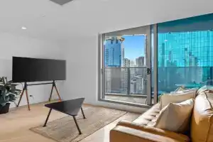 2BR 2 BATH, Southbank, City View, Lvl 31 Apartments, Melbourne