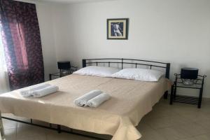 Apartment Tihana, Cerzo