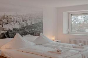 Apartment mit Küche, Arbeitsplatz und XXL Sofa, Kaarst