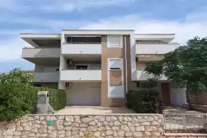 Apartment ADRIANA, Novaglia